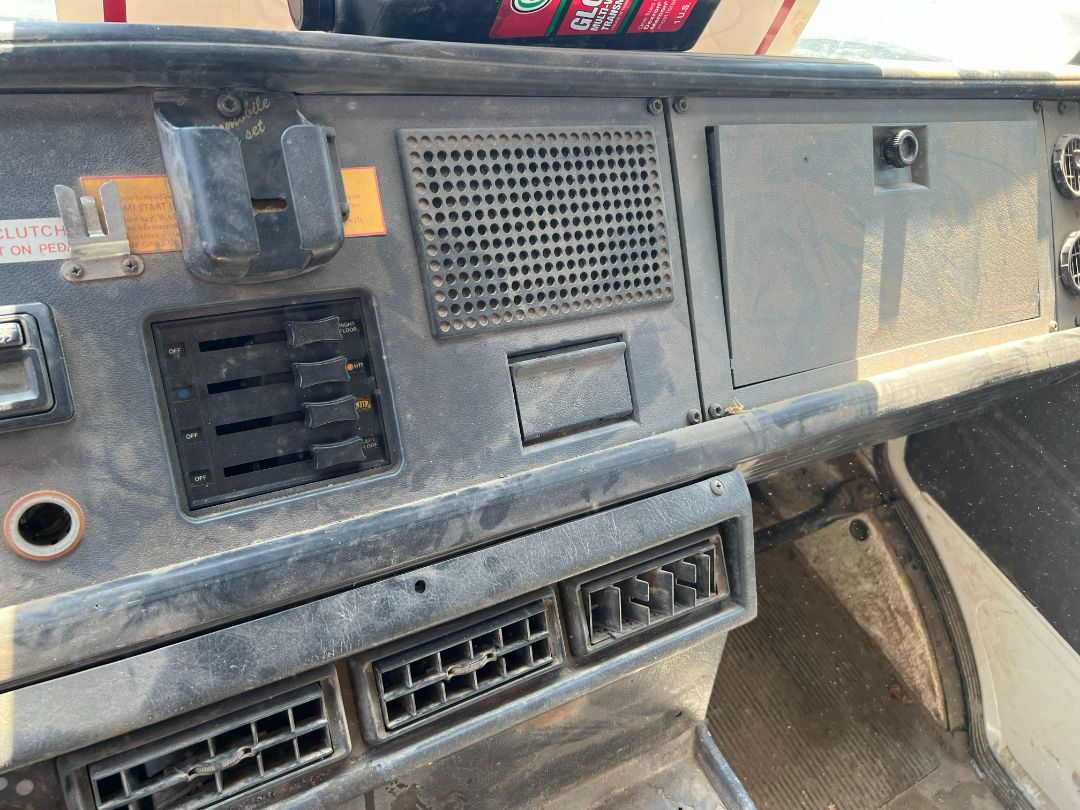 1993 MACK CS200 - Image 17